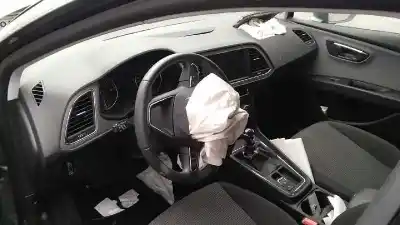 Здавання транспортного засобу seat leon st (5f8) reference року 2017 потужний ddya