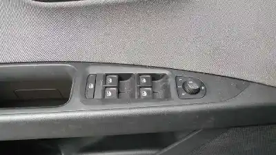 Здавання транспортного засобу seat leon st (5f8) reference року 2017 потужний ddya