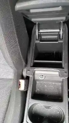 Здавання транспортного засобу seat leon st (5f8) reference року 2017 потужний ddya