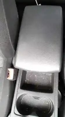 Здавання транспортного засобу seat leon st (5f8) reference року 2017 потужний ddya