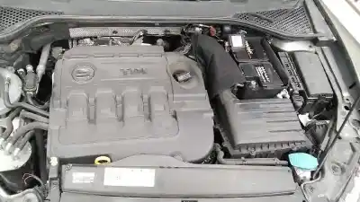 Здавання транспортного засобу seat leon st (5f8) reference року 2017 потужний ddya