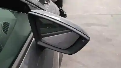 Veículo de Sucata seat                                               leon st (5f8)                                                                                                                                                                                                                                              reference                                                                                                                                                                                                                                                  do ano 2017 alimentado ddya