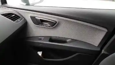 Veículo de Sucata seat                                               leon st (5f8)                                                                                                                                                                                                                                              reference                                                                                                                                                                                                                                                  do ano 2017 alimentado ddya