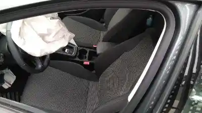 Veículo de Sucata seat                                               leon st (5f8)                                                                                                                                                                                                                                              reference                                                                                                                                                                                                                                                  do ano 2017 alimentado ddya