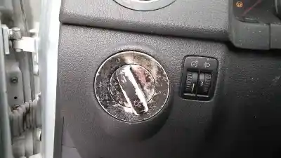 Veículo de Sucata volkswagen golf plus v (5m1, 521) 1.9 tdi do ano 2006 alimentado bkc