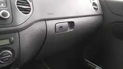 Veículo de Sucata volkswagen golf plus v (5m1, 521) 1.9 tdi do ano 2006 alimentado bkc