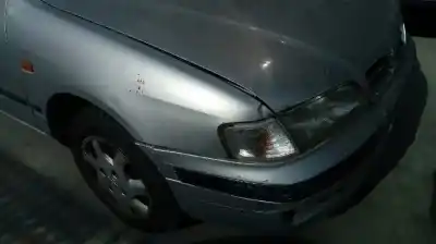 Véhicule à la ferraille nissan primera berlina (p11) competence de l'année 1997 alimenté ga16