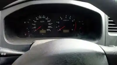 Véhicule à la ferraille nissan primera berlina (p11) competence de l'année 1997 alimenté ga16