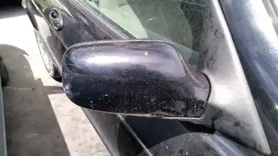 Véhicule à la ferraille saab 9-3 berlina 2.2 s tid de l'année 2001 alimenté d223l