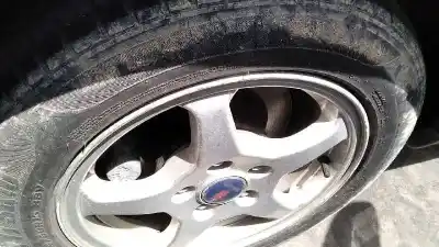 Véhicule à la ferraille saab 9-3 berlina 2.2 s tid de l'année 2001 alimenté d223l