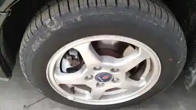 Véhicule à la ferraille saab 9-3 berlina 2.2 s tid de l'année 2001 alimenté d223l