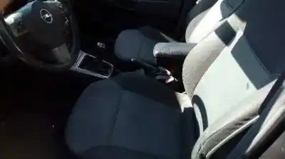Здавання транспортного засобу opel astra h berlina 1.4 16v 90 cv / 66 kw року 2006 потужний z14xep