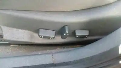 Здавання транспортного засобу citroen c5 berlina 2.2 hdi vivace року 2002 потужний 4hx