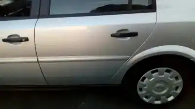 Здавання транспортного засобу opel vectra c berlina comfort року 2002 потужний z22se
