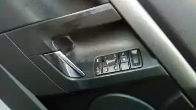 Здавання транспортного засобу opel vectra c berlina comfort року 2002 потужний z22se