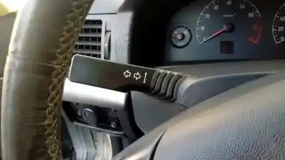 Здавання транспортного засобу opel vectra c berlina comfort року 2002 потужний z22se