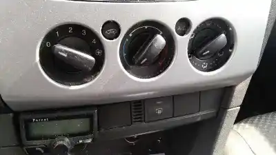Véhicule à la ferraille ford focus berlina (cap) 1.6 tdci cat de l'année 2007 alimenté hhda
