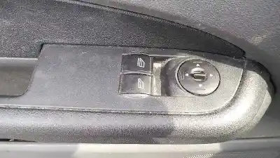 Véhicule à la ferraille ford focus berlina (cap) 1.6 tdci cat de l'année 2007 alimenté hhda
