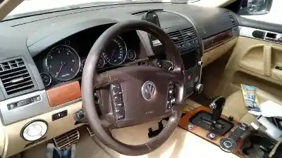 Véhicule à la ferraille volkswagen touareg (7la, 7l6, 7l7) 5.0 v10 tdi de l'année 2004 alimenté ayh