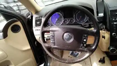 Véhicule à la ferraille volkswagen touareg (7la, 7l6, 7l7) 5.0 v10 tdi de l'année 2004 alimenté ayh