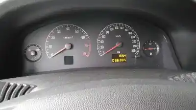 Здавання транспортного засобу opel vectra c berlina club року 2003 потужний z18xe