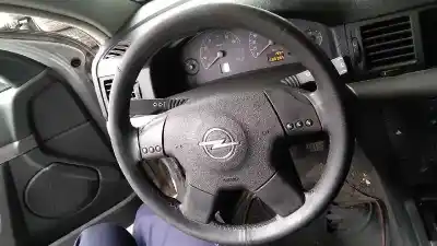 Здавання транспортного засобу opel vectra c berlina club року 2003 потужний z18xe
