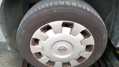 Здавання транспортного засобу opel vectra c berlina club року 2003 потужний z18xe
