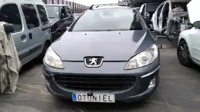 Véhicule à la ferraille PEUGEOT 407 ST Confort de l'année 2004 alimenté 9HZ