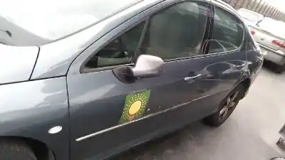 Véhicule à la ferraille peugeot 407 st confort de l'année 2004 alimenté 9hz