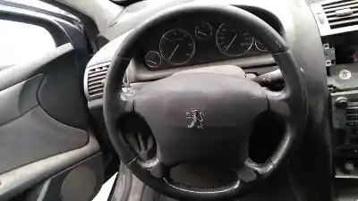 Véhicule à la ferraille peugeot 407 st confort de l'année 2004 alimenté 9hz