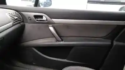 Véhicule à la ferraille peugeot 407 st confort de l'année 2004 alimenté 9hz