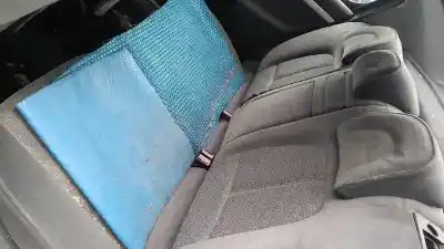 Véhicule à la ferraille peugeot 407 st confort de l'année 2004 alimenté 9hz