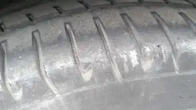 Véhicule à la ferraille peugeot 407 st confort de l'année 2004 alimenté 9hz