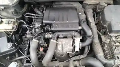 Véhicule à la ferraille peugeot 407 st confort de l'année 2004 alimenté 9hz