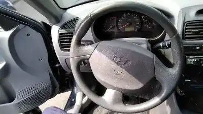 Здавання транспортного засобу hyundai accent (lc) 1.3 cat року 2005 потужний g4ea