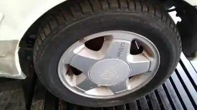 Vehicul casat volvo serie 480 1.7 al anului 1988 alimentat 