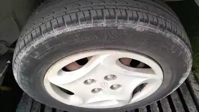 Vehicul casat kia shuma 1.5 cat al anului 2000 alimentat g/bf