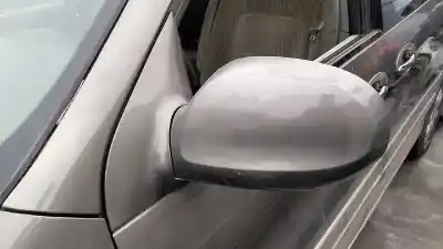 Sloopvoertuig kia carnival ii (gq) 2.9 crdi van het jaar 2005 aangedreven j3