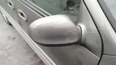 Sloopvoertuig kia carnival ii (gq) 2.9 crdi van het jaar 2005 aangedreven j3