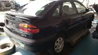 Véhicule à la ferraille renault laguna (b56) 1.9 dti diesel cat de l'année 1999 alimenté f9q f7