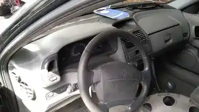 Véhicule à la ferraille renault laguna (b56) 1.9 dti diesel cat de l'année 1999 alimenté f9q f7