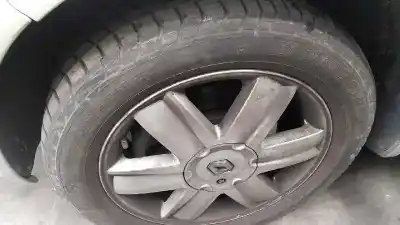 Veículo de Sucata renault megane ii sedán (lm0/1_) 1.9 dci (lm0g lm1g lm2c) do ano 2004 alimentado f9q b8
