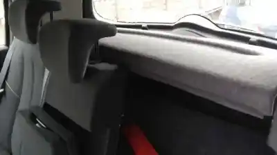 Veículo de Sucata renault megane ii sedán (lm0/1_) 1.9 dci (lm0g lm1g lm2c) do ano 2004 alimentado f9q b8