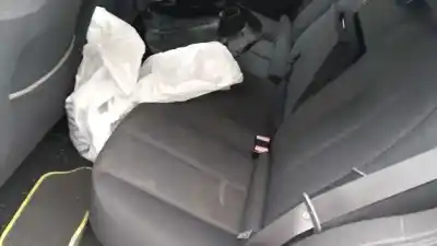 Veículo de Sucata renault megane ii sedán (lm0/1_) 1.9 dci (lm0g lm1g lm2c) do ano 2004 alimentado f9q b8
