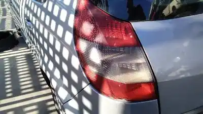 Sloopvoertuig renault scenic ii 1.9 dci diesel van het jaar 2005 aangedreven f9q d8