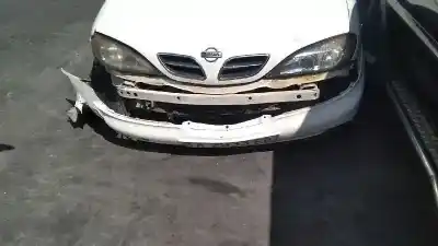 Véhicule à la ferraille nissan primera berlina (p11) 2.0 navigation de l'année 1999 alimenté cd20