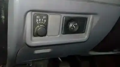 Veículo de Sucata nissan primera berlina (p12) 1.6 cat do ano 2002 alimentado qg16