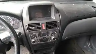 Vehicul casat nissan almera (n16/e) line up al anului 2004 alimentat yd22