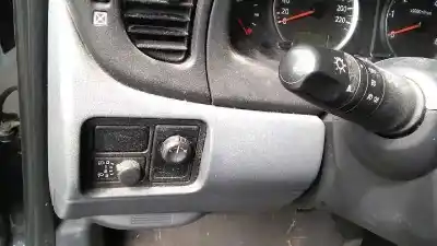 Vehicul casat nissan almera (n16/e) line up al anului 2004 alimentat yd22