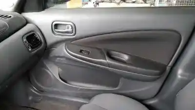 Vehicul casat nissan almera (n16/e) line up al anului 2004 alimentat yd22